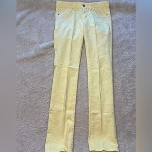 American Eagle Yellow Low Rise Skinny Jeans
Size 6